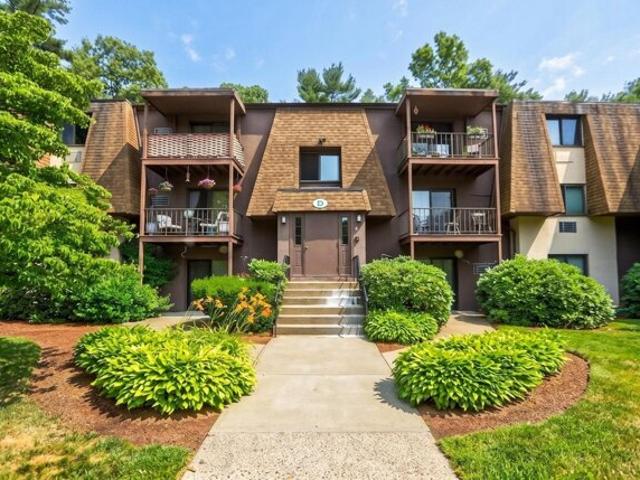 W Central St Apt D, Franklin, Condo For Sale