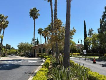 W Chapman Ln