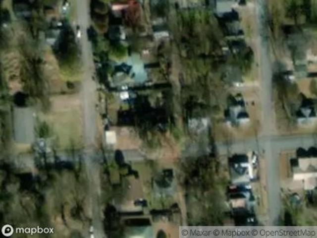 W Chickasaw Ave