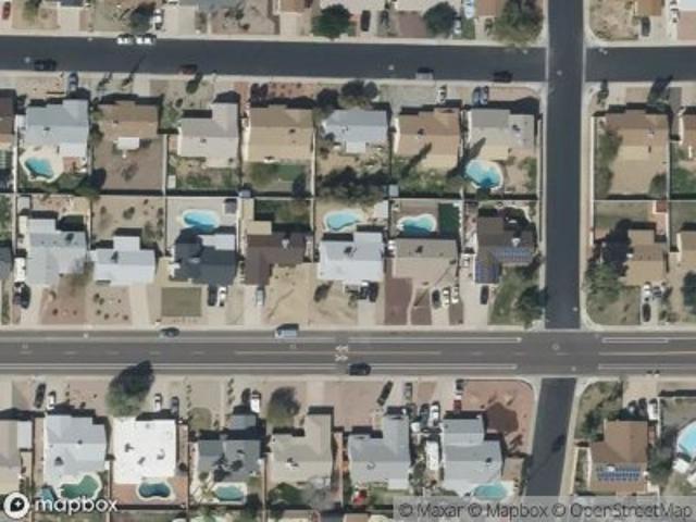 W Cholla St