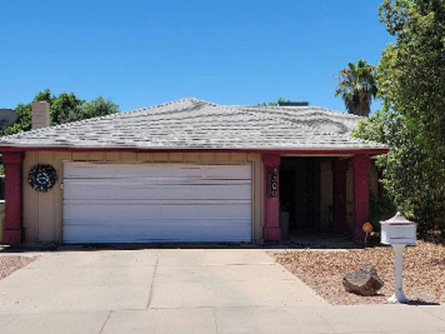 W Cochise Dr