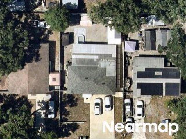 W Comanche Ave