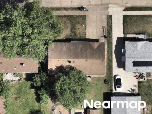 W Denison Ave