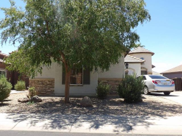 W Desert Hills Dr
