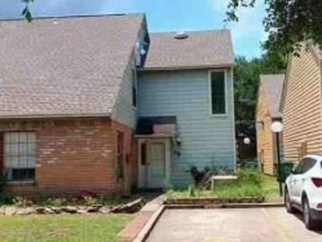 W Esplanade Ave Apt 21g