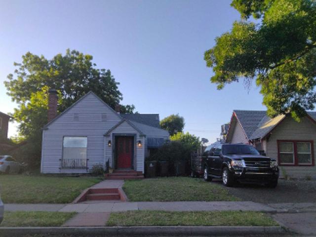 W Flora St