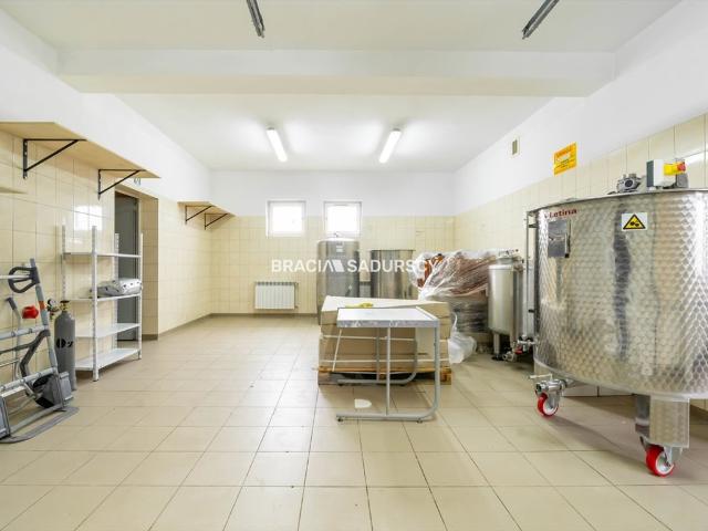Budynek 170 m² z magazynem i produkcją na 28 arów zapraszam