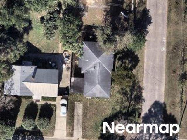 W Hernandez St