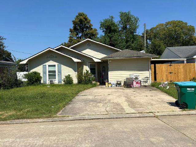 W Hillside Dr