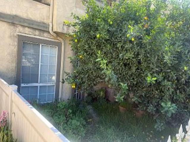 W La Verne Ave Apt 16