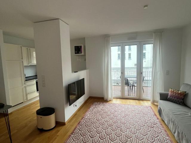 w/ parking: central flat in Düsseldorf, Dusseldorf Amsterdam Apartments for Rent