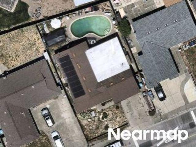 W Payran St
