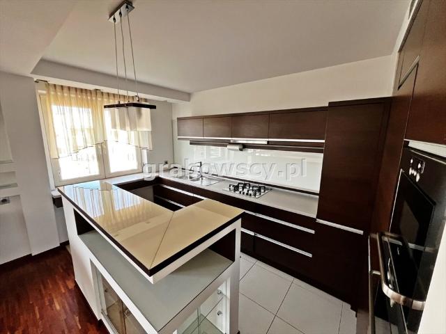 W pełni wyposażone 3 pokojowe mieszkanie 61 m² balkon i piwnica