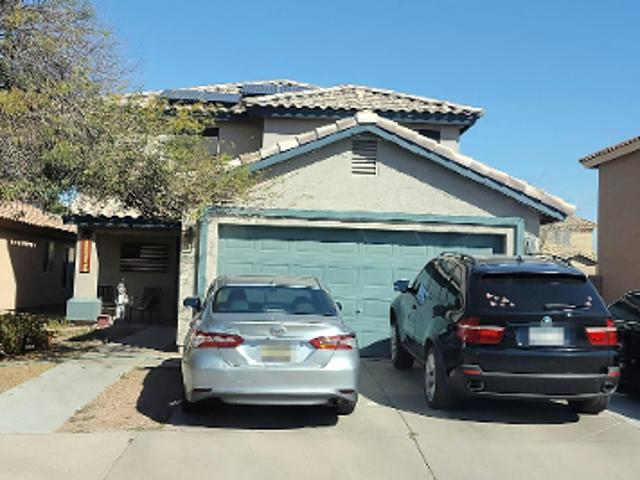 W Poinsettia Dr