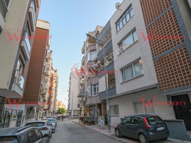 W Property Cumhuriyet Mah.'de Gmk'ya Yürüme Mesafesinde 3+1