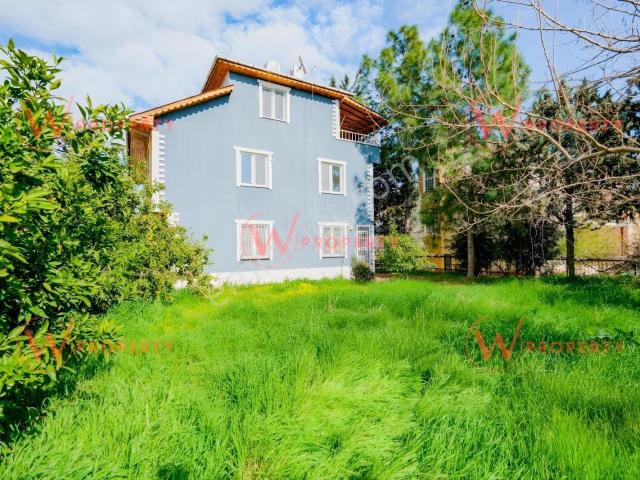 W Property 555 M² Arsa'da Teraslı 5+1 Kreş'e Uygun Fırsat Villa