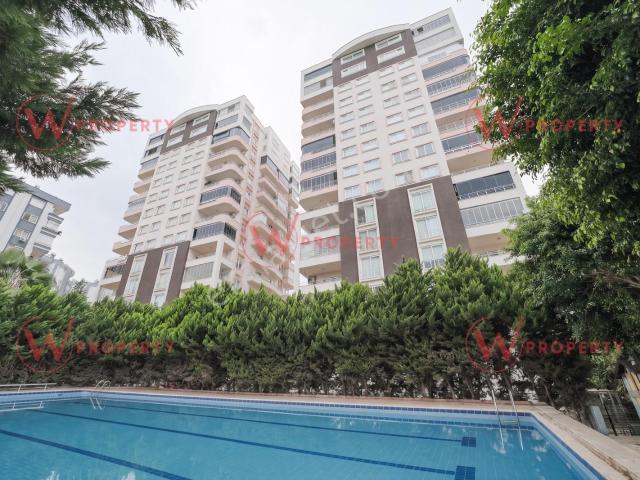 W Property'den Jan Robın Sitesinde Kiralık 4+1