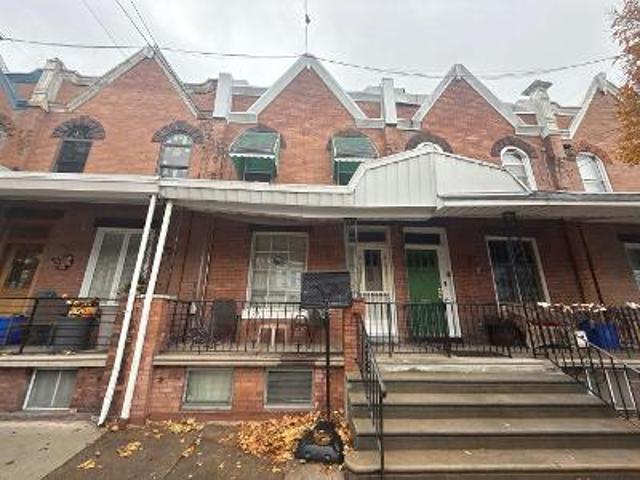 W Ritner St