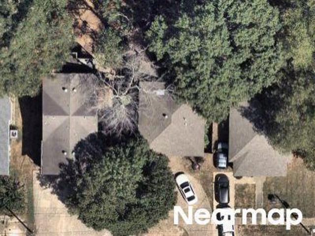 W Strawn Ave