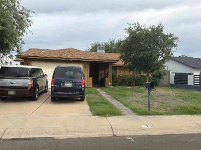 W Sunnyslope Ln