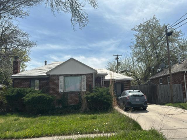 W San Fernando Dr