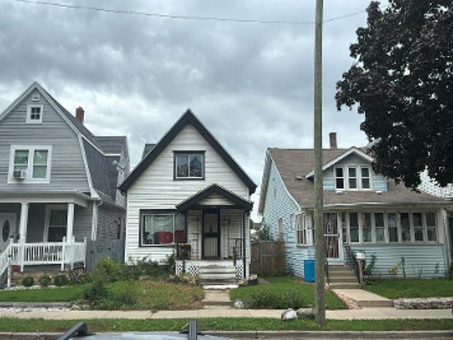 W Scott St