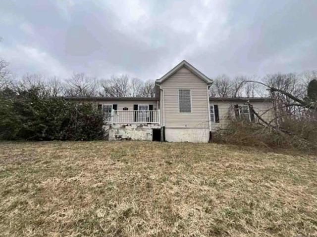 W Windsor Cir