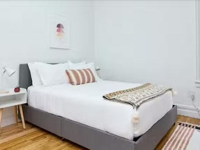 W 141st St, New York City, NY