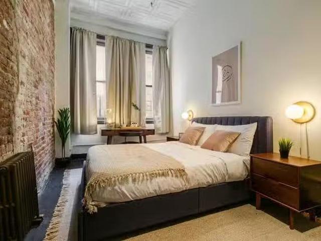 W 14th St, New York City, NY