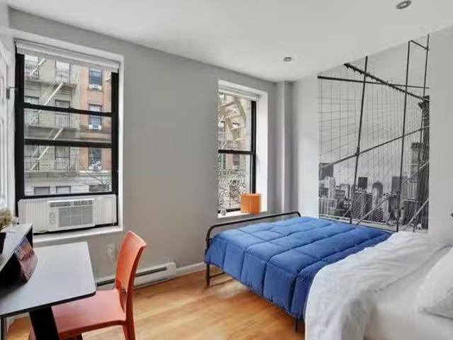 W 114th St, New York City, NY