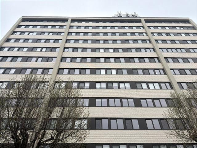 W 48th St Apt 701
