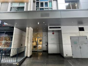 W 6th St Apt 104