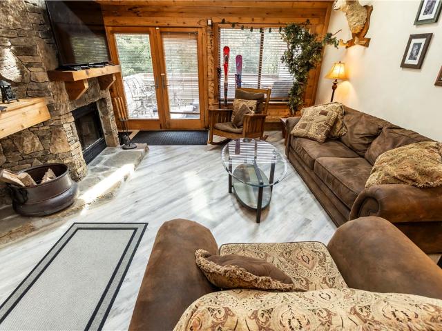 W 9 Sunridge Drive
