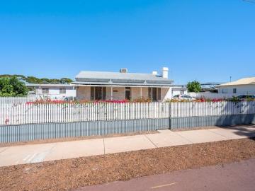 House for sale in Kalgoorlie - Access for people with disabilities