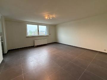 WANZELE Ruim appartement mét garage