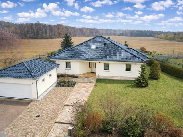 Wandlitz EFH auf 1.283 Grundstück mit Garten, Terrasse, Garage nur 500 m zum Wandlitzer See !