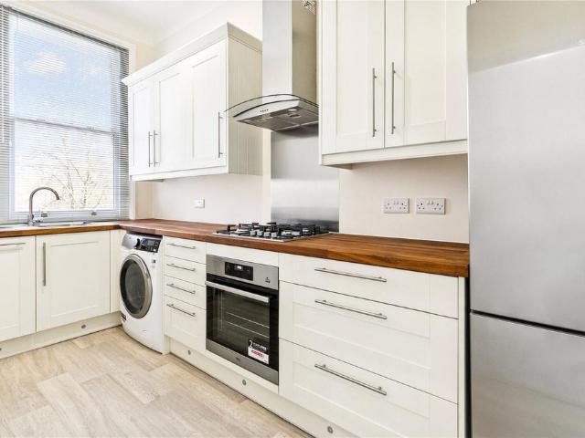 Wandsworth Common West Side, London, SW18 2EP, United Kingdom | 2 bed apartment for rent #138853554 | Rentberry