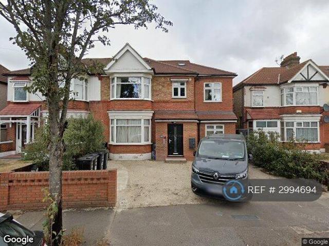 Wanstead Lane, Ilford, IG1 1 bed flat to rent £1,500 pcm £346 pw