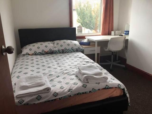 Wanstead Park road, London, IG1 1 bed in a house share to rent £625 pcm £144 pw