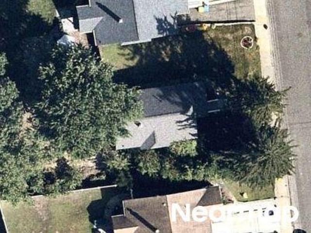 Wacona Ave