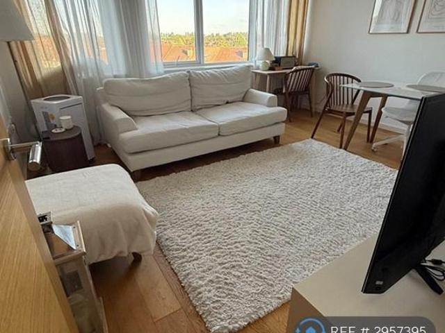 Waddon House, Croydon, CR0 1 bed flat to rent £1,400 pcm £323 pw