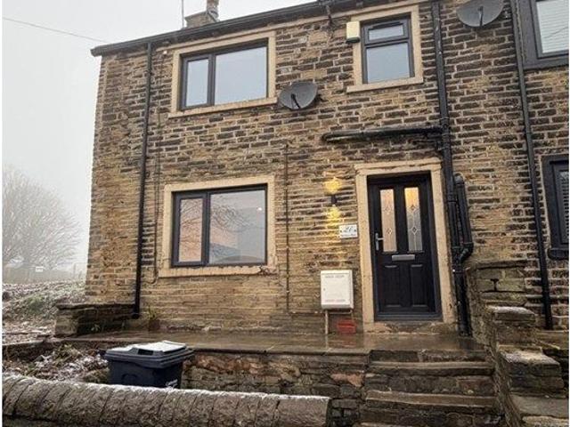 Wade House Road, Halifax HX3, 3 bed end terrace house to rent, £1,200 pcm | PrimeLocation