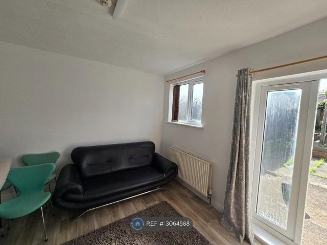 Wades Road, Bristol BS34, 4 bed semi detached house to rent, £2,000 pcm | PrimeLocation