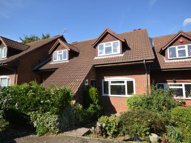 Wadnall Way, Knebworth, SG3 3 bed terraced house to rent £1,750 pcm £404 pw