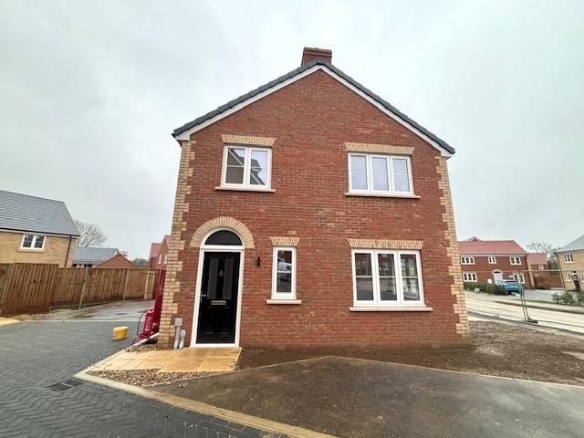 Wagtail Road, Downham Market, Downham. 1 bed flat to rent £875 pcm £202 pw