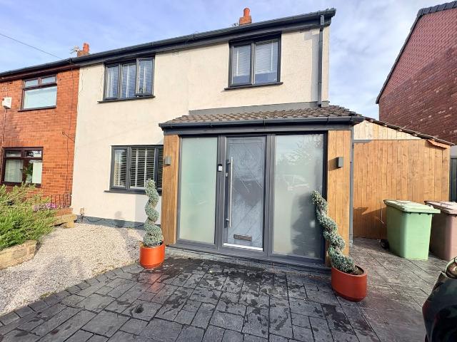 Wagon Lane, St. Helens WA11, 3 bed property to rent, £1,300 pcm | PrimeLocation