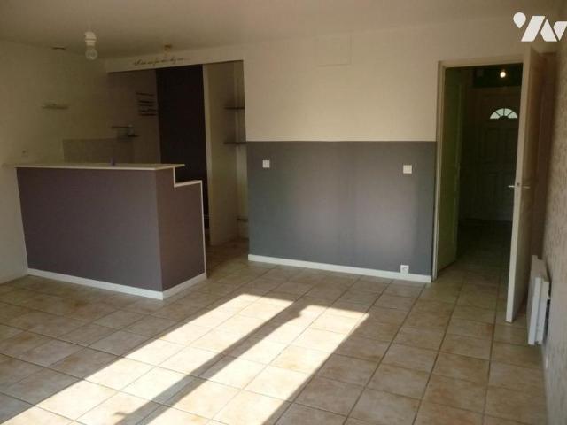 WAHAGNIES: appartement de type 2 rdc avec garage à 580 euros