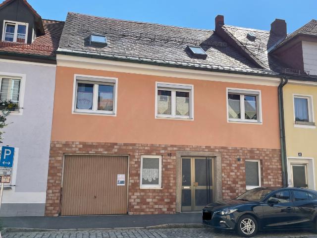 Wählen Sie zwischen einem Haus oder zwei nebeneinander Reihenhaus evtl. mit Nachbarhaus