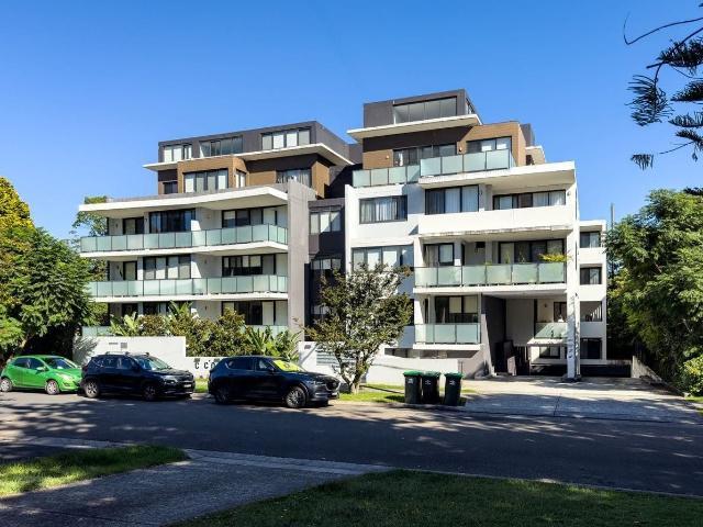 Waitara, 15/1 Balmoral Street
