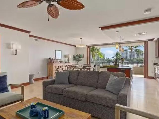 Waialii Place
